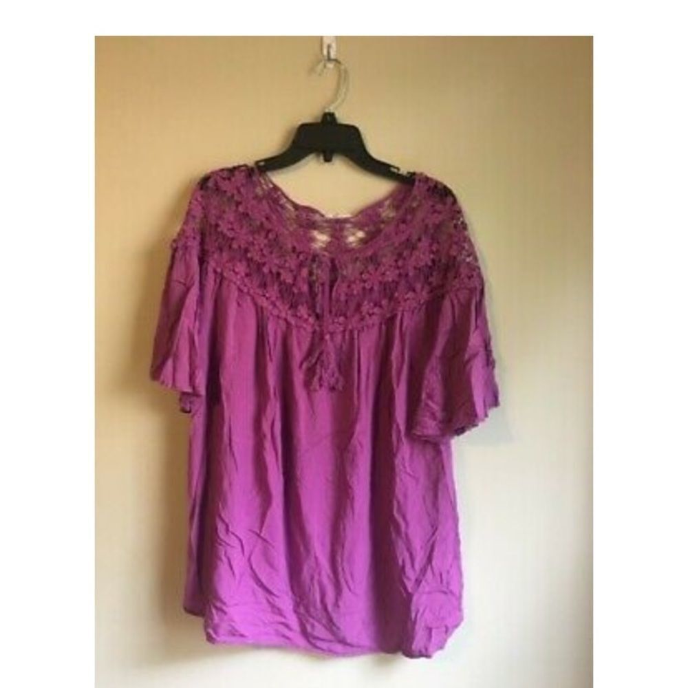 Easel medium purple top‎